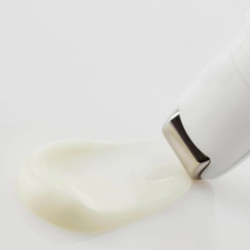 Dr Althea Retinol Flat Iron Eye Roller