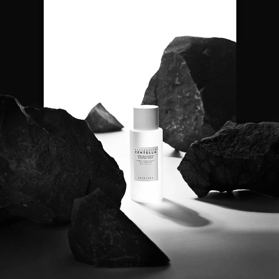 SKIN1004 Madagascar Centella Tone Brightening Tónico potenciador - para todo tipo de pieles